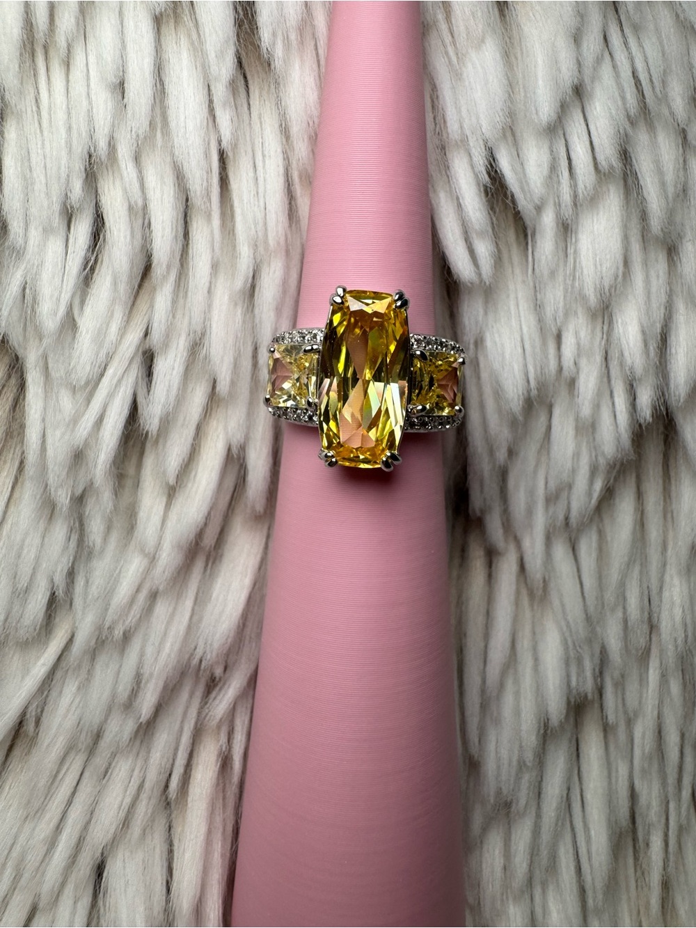 Gorgeous lemon ring